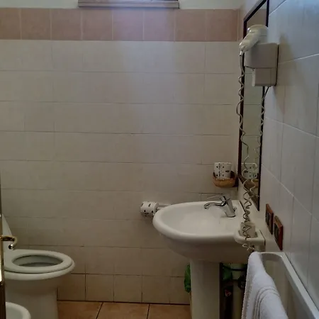 Amarcord ホテル 3*